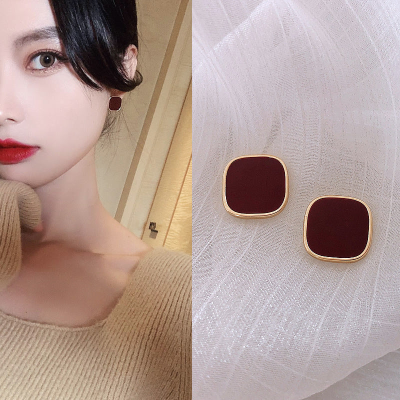 Burgundy Square Basic Earrings