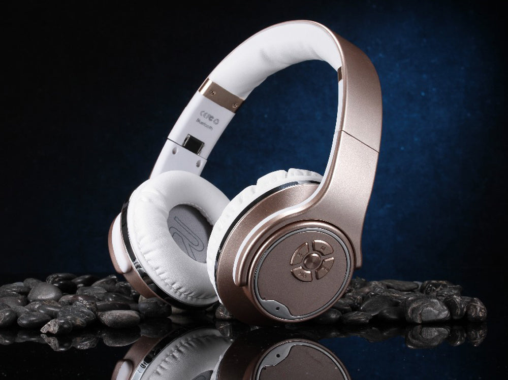Adjustable Noise‑Cancelling Headphones with Built‑In Speakers