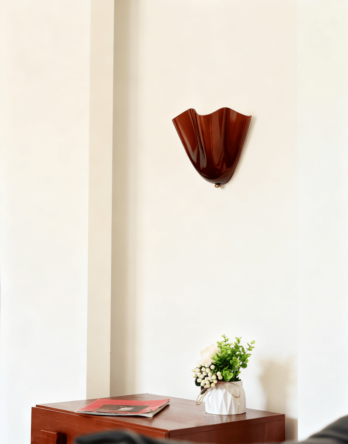 Artistic Wall Lights for Modern & Classic Interiors